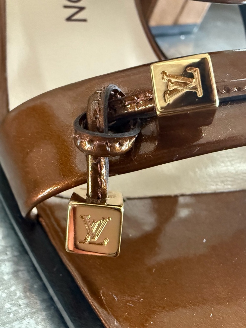 Louis Vuitton Bronze Vernis Dice Mule Heel Sandals – Size 36.5 - Picture 8 of 14